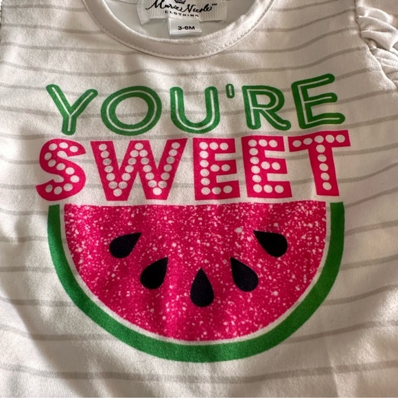 Used/good used condition- bundle of 8 items - bodysuits/shorts - size 3-6 months - Picture 14 of 16